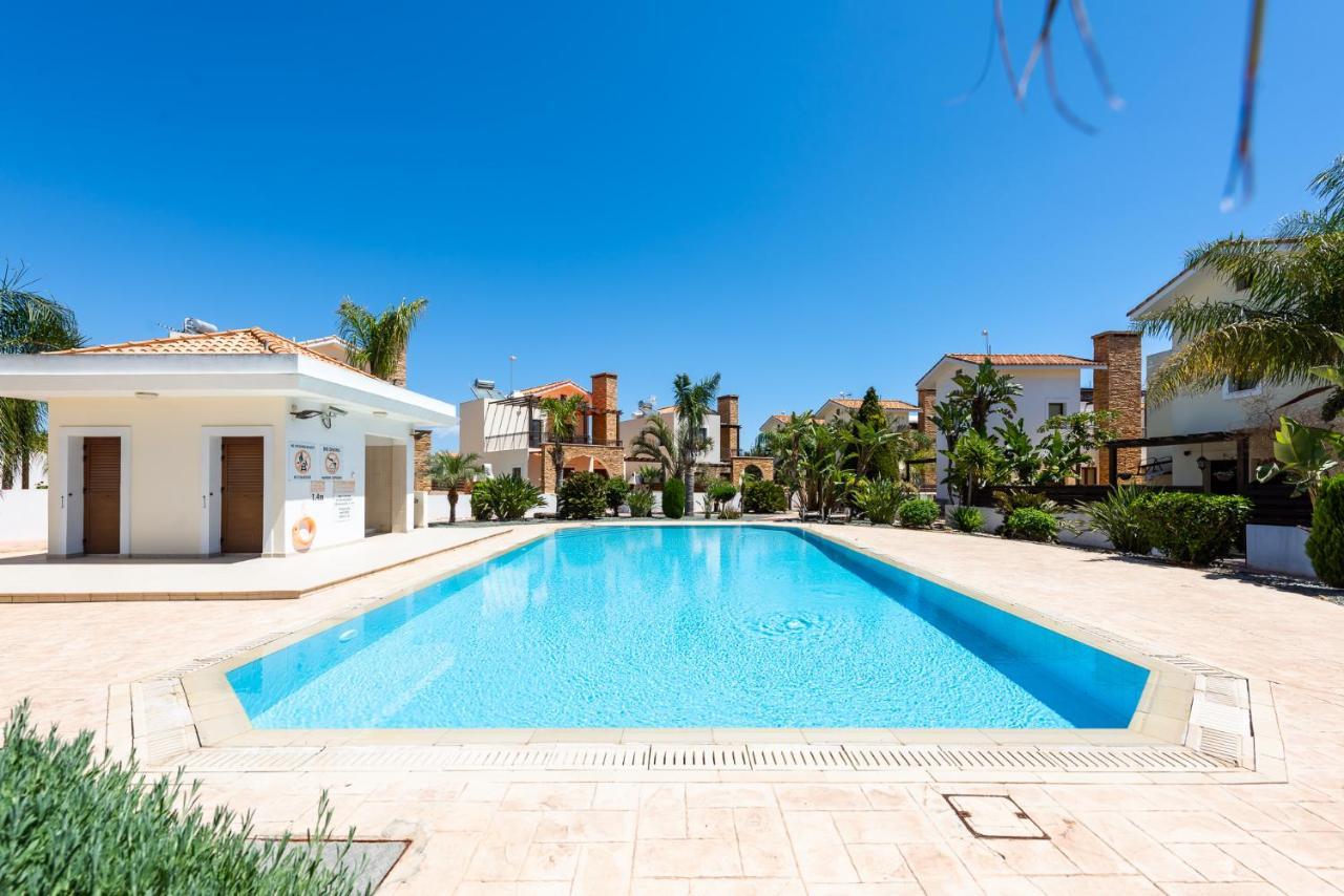 Villa Alexandra By Ezoria Villas Ayia Napa Bagian luar foto